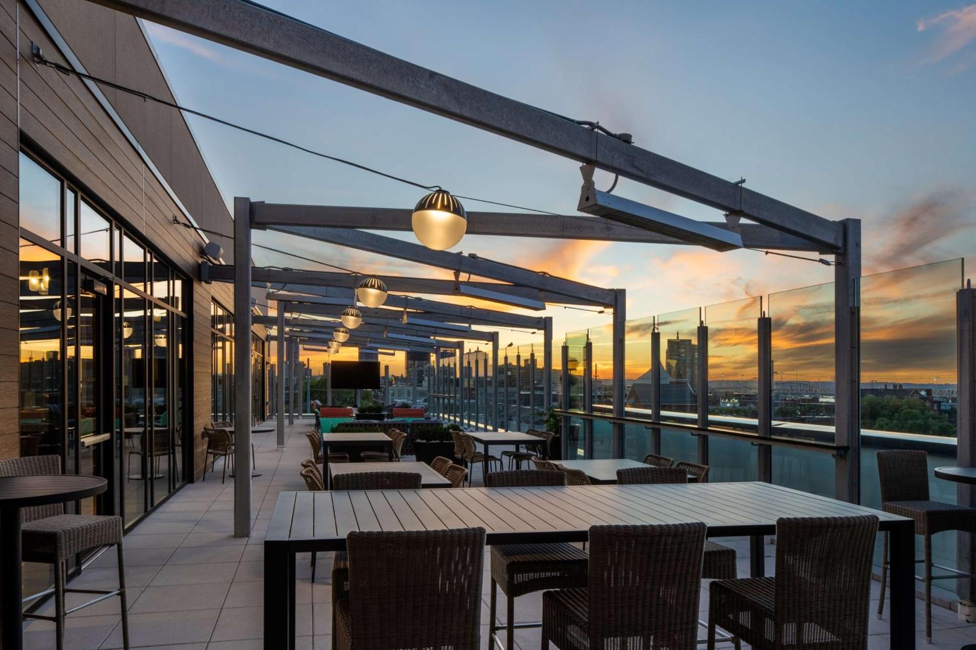 Tempo By Hilton Louisville Downtown Nulu 외부 사진